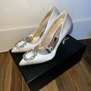 Badgley Mischka Collection Cher Crystal | 7.5 | SOFT WHITE SATIN